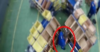 Milano, dipendenti delle Poste rubavano la corrispondenza: il trucco svelato dalle microcamere nascoste sul soffitto. 5 denunce