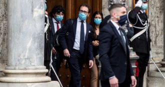 Copertina di Liti e accuse, marasma Anm. Bonafede: “Riformo il Csm”