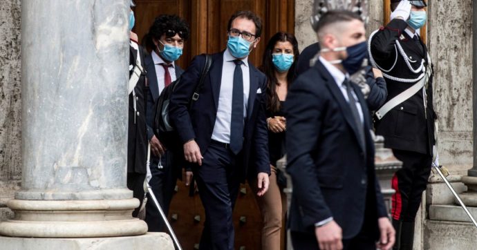 Liti e accuse, marasma Anm. Bonafede: “Riformo il Csm”