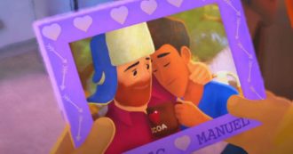 Copertina di Out, per la prima volta in un cartone animato della Disney Pixar una storia d’amore omosessuale tra i protagonisti: si scatena il dibattito