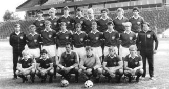 Copertina di Germania Est, 32 anni fa il decimo scudetto della Dinamo Berlino: squadra della Stasi che sfruttava doping di Stato e l’aiuto degli arbitri