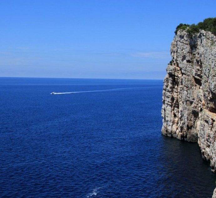 Gli italiani possono andare in vacanza in Croazia: “Basta la prenotazione dell’hotel”. Ma la Grecia resta off limits