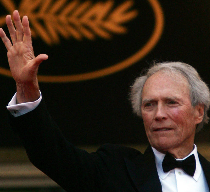 Clint Eastwood compie 90 anni. Auguri al regista che parlava agli alberi