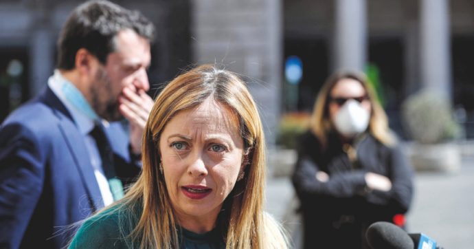 Giorgia si sente quasi Mattarella: voleva salire al Milite ignoto