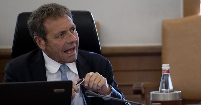 Chat Palamara, anche De Sensi lascia il Csm