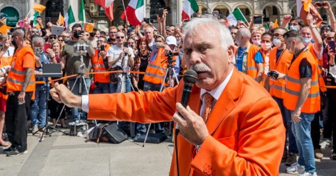 Pappalardo insulta tutti: “Facciamo la rivoluzione”