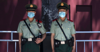 Copertina di Hong Kong, via libera definitivo della Cina alla legge sulla sicurezza nazionale. Attivisti: “Sarà stato di polizia”