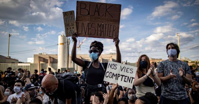 Non è solo per solidarietà. I francesi temono gli agenti