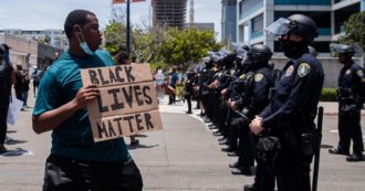 Copertina di “Non si tratta di una falla: il razzismo è il sistema”