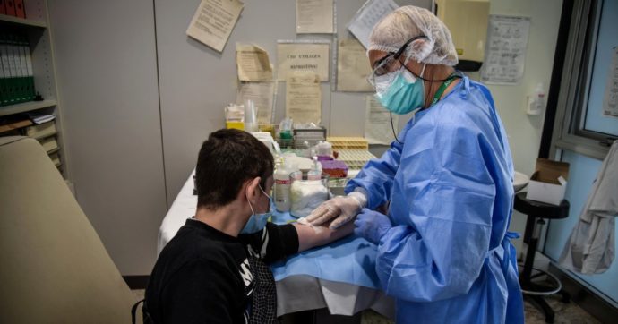Coronavirus, Ats Bergamo: “57% dei cittadini testati positivo al Covid. Il 30% tra il personale sanitario”