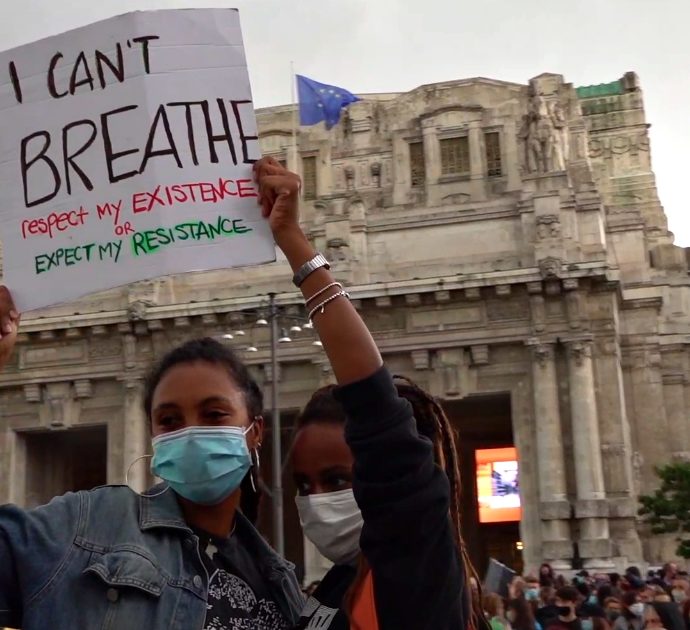 George Floyd, a Milano il presidio contro il razzismo: “Siamo italiani neri, vogliamo rispetto”