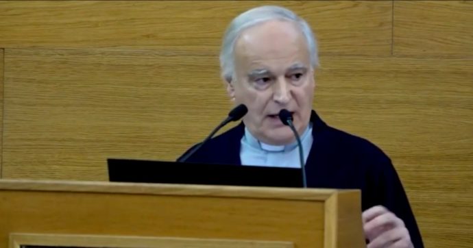 Enzo Bianchi, parla Amedeo Cencini, inviato dal Papa al monastero di Bose: “Vicenda non chiara per molti. Siamo ancora all’inizio”