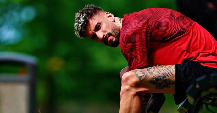 Castillejo, il calciatore rossonero rapinato a Milano: “Mi hanno puntato la pistola in faccia”