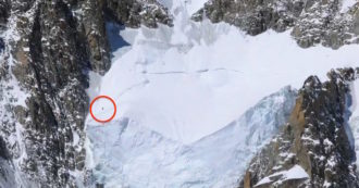 Copertina di Con gli sci giù dal muro ‘impossibile’ del Monte Bianco: l’impresa di Edmond Joyeusaz fa la storia. Il video