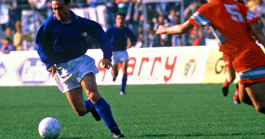 https://st.ilfattoquotidiano.it/wp-content/uploads/2020/06/09/Schillaci-Italia-90-1050x551.jpg