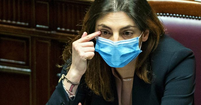 Ristori, Castelli (M5s): “Nelle prossime settimane dobbiamo aiutare anche attività non chiuse ma che stanno subendo cali di ricavi”