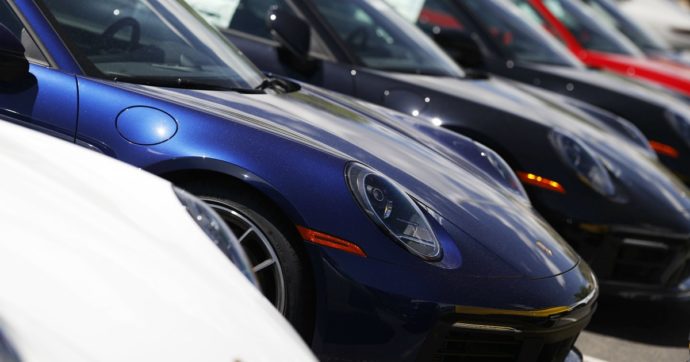Porsche e Caritas, la beneficenza è arrivata a quasi 4.000 famiglie e mille ragazzi