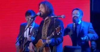 Copertina di “Per 48 ore sono stato il cantante degli AC/DC”