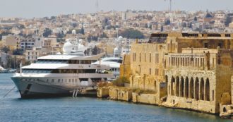 Roma, otto giovani positivi al Covid al rientro da una settimana di vacanza a Malta: attivato il tracciamento tra amici e parenti