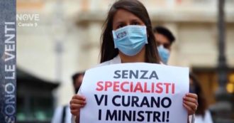 Copertina di Sono le Venti (Nove), i medici italiani in fuga all’estero: “Più meritocrazia e stipendi migliori”. Al sistema sanitario mancano 10mila dottori