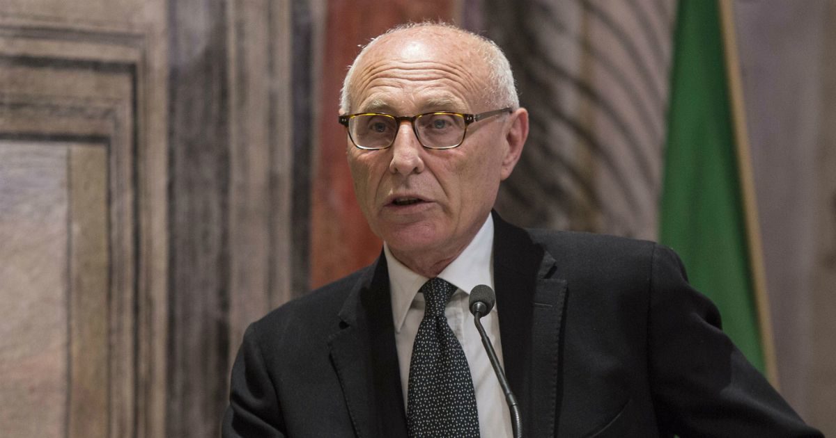 “Vitalizi, chi decide sul taglio è in conflitto di interessi. Un Parlamento che vota i suoi privilegi è screditato, serve uno scatto di coscienza”