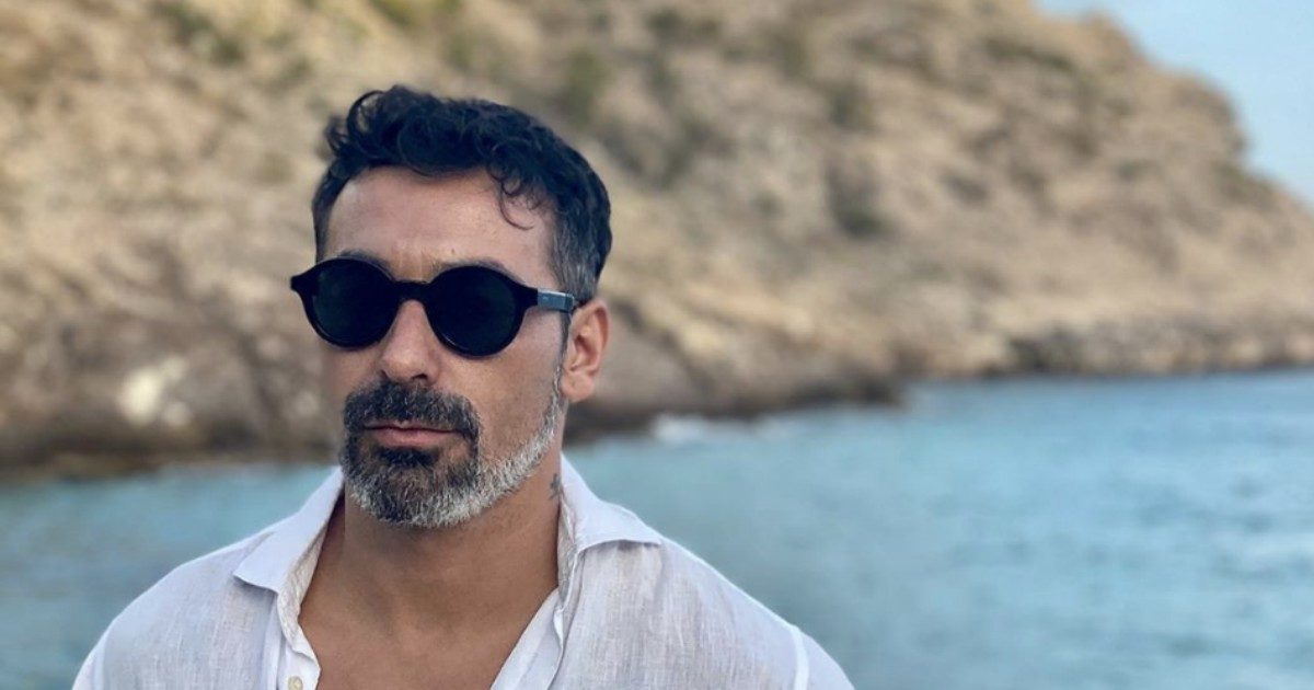 Alloggio da 175mila euro a settimana e extra di lusso: l’isolamento di Lavezzi e i commenti su Instagram