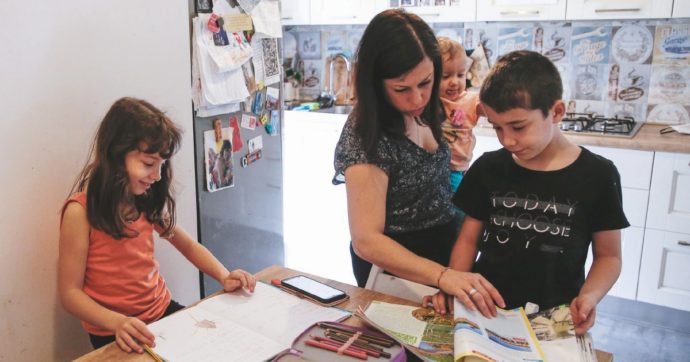 Copertina di I vostri figli protestano? Allora “Stiamo calmi!”