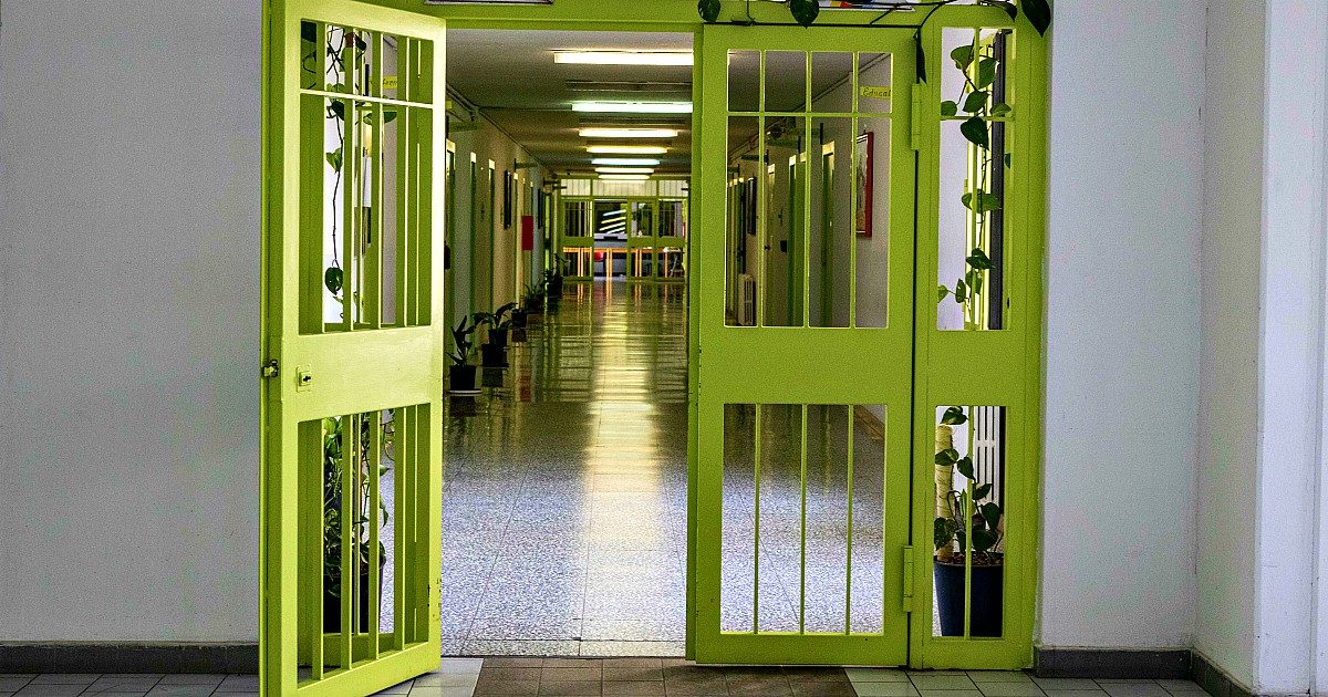 Ergastolo ostativo, libertà condizionale anche per i mafiosi che non collaborano? La Consulta verso il verdetto. A rischio il carcere duro inventato per i boss delle stragi