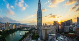 Copertina di Corea del Sud, a Seoul va in scena ‘Manon’ nella triplice temporalità di Vincent Boussard