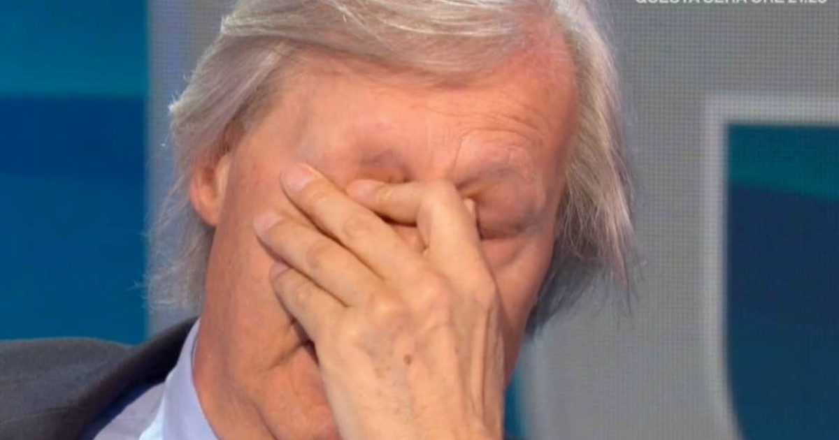 Io e Te, Vittorio Sgarbi in lacrime non nasconde il dolore: “Oggi non sto bene, non doveva morire”