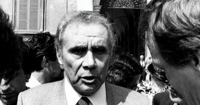 “Affaire Tortora”, Sebastiano Vassalli indaga un caso giudiziario e gli italiani degli anni 80