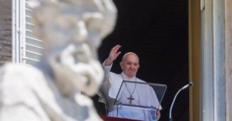 Copertina di Papa Francesco, il monito durante l’Angelus: “Con ripresa attività serve più responsabilità verso l’ambiente. Bene i movimenti dal basso”