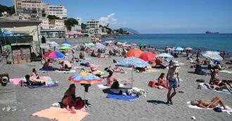 Genova, assalto alle spiagge libere: la prima domenica con l’app di prenotazioni è da “bollino rosso”