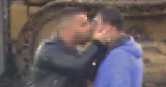 Arresti a Palermo, le intercettazioni sul boss in cella: “Lui non si sente in carcere”. Nei filmati dei carabinieri anche il bacio dei rituali mafiosi