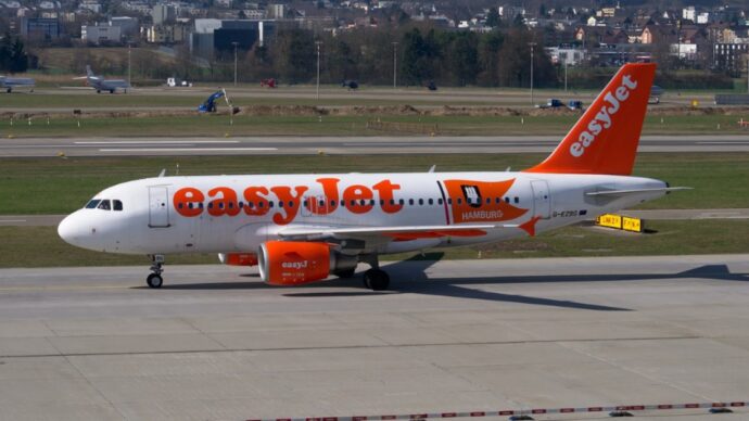 La compagnia EasyJet acquisita dal fondo statunitense Apollo per 6,6 miliardi di euro