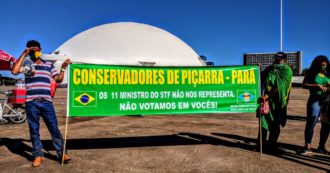 Copertina di Il Brasile ormai è un gigante con i piedi d’argilla. Bolsonaro sotto attacco anche del ‘fuoco amico’