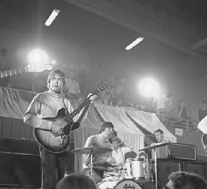 I Kinks, precursori del garage rock, hanno seminato molto più di quanto abbiano raccolto