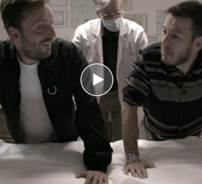 Alessandro Cattelan e Cesare Cremonini fanno insieme l’esame della prostata: l’invito ai quarantenni