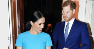 Copertina di Meghan Markle rivelò di essere incinta al matrimonio di Eugenia: “Il principe Harry era in imbarazzo”