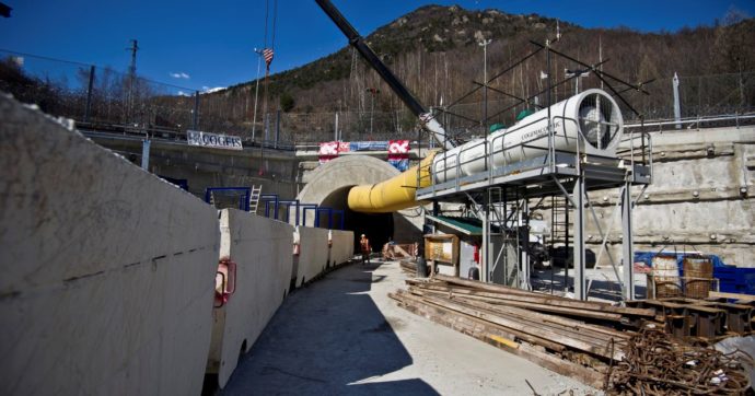 Errori e varianti: è il costruttore Telt la causa dei mega-ritardi dell’opera