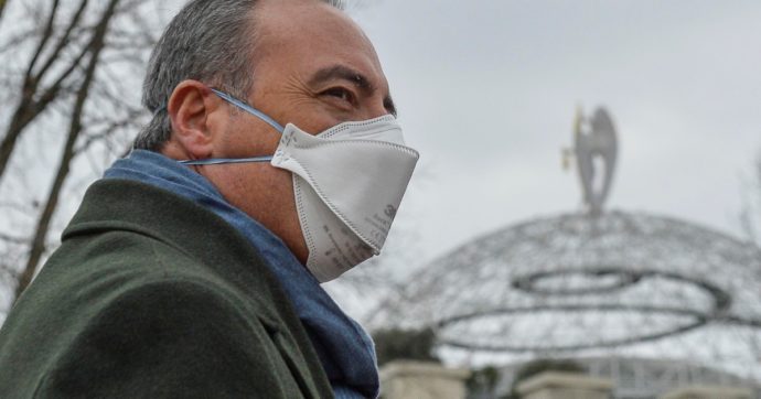 L’ultima di Gallera: “Privato lussuoso ai pazienti ordinari”