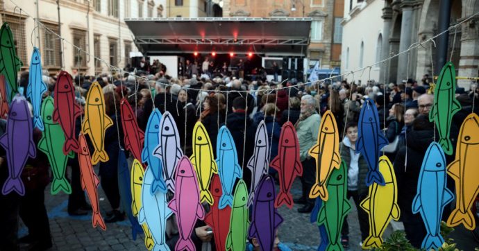 Dopo la Borgonzoni, obiettivo Ceccardi. Le Sardine ricominciano dalla Toscana