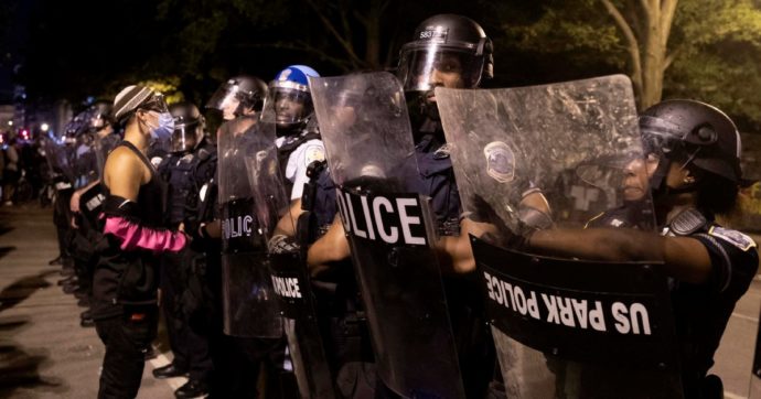 Polizia, la politica vanifica le proteste antirazziste