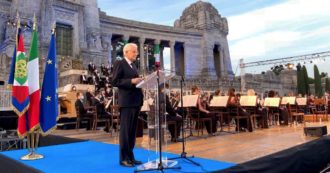 Copertina di Coronavirus, il presidente Sergio Mattarella alla commemorazione per le vittime di Bergamo: “Riflettere seriamente sugli errori da evitare di ripetere. Qui l’Italia che ha sofferto e che è stata ferita”