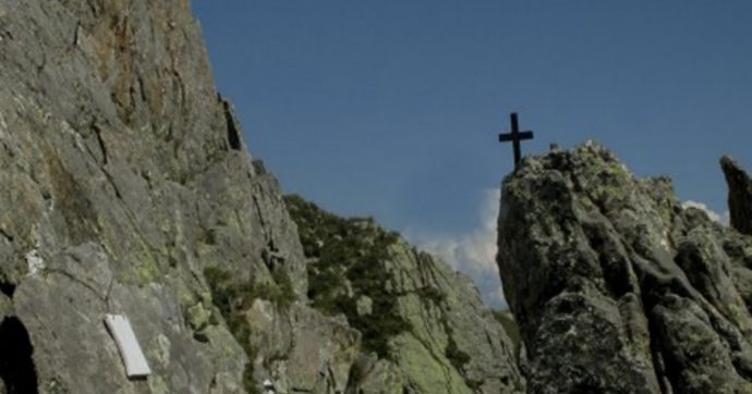 Trentino, escursionista muore precipitando lungo un pendio roccioso in Val di Fiemme