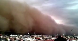 Copertina di Messico, sabbia del Sahara arriva nel Golfo per una rara tempesta. La nube ricopre il cielo: le immagini incredibili