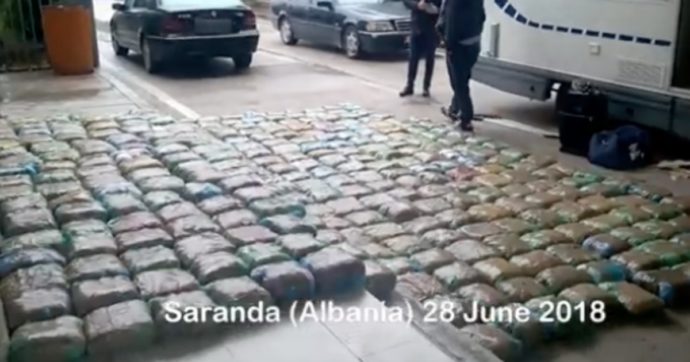 Droga, maxi-operazione contro il traffico internazionale: 37 arresti tra Italia e Albania. Sequestrati 7 milioni di dosi e 4 milioni di euro
