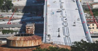 Copertina di Nuovo condono e niente gare sugli appalti: lite sul decreto