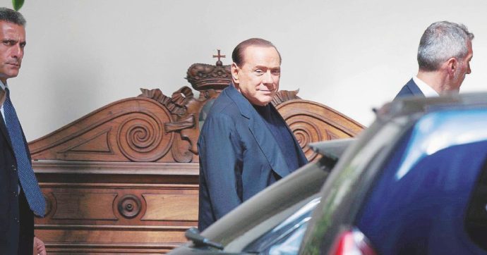 Addio Palazzo Grazioli, regno della satiriasi di B.