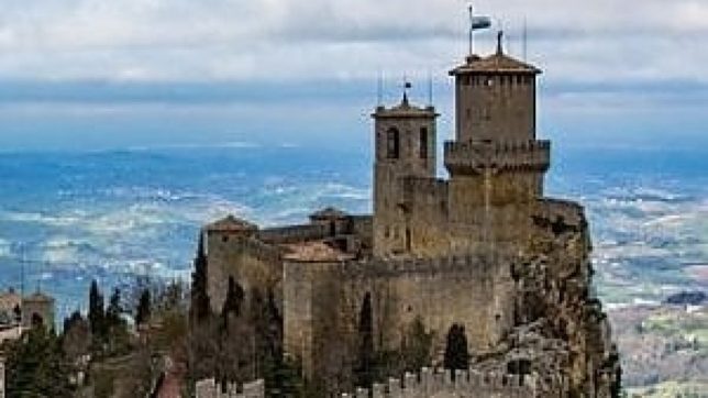Coronavirus, a San Marino via libera ai cenoni di Capodanno: “Orario di apertura prolungato fino alle 1”